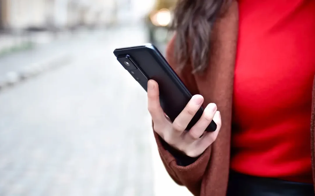 Nova lei na França restringe o uso de smartphones nas ruas – Entenda!