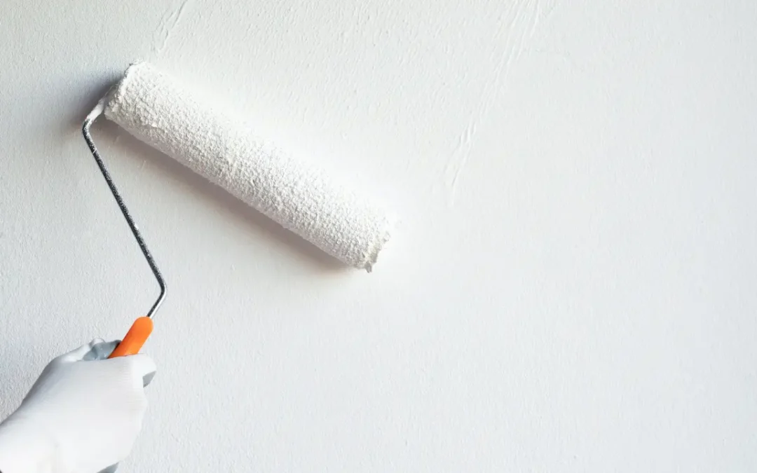 Cientistas criam tinta de parede que se limpa sozinha e filtra poluentes