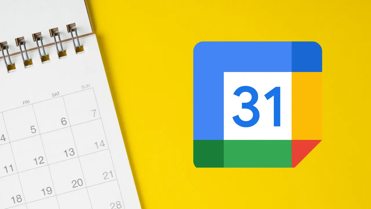 Imagem de um calendário de papel à esquerda, aberto na página do mês com dias e datas visíveis, ao lado do logotipo do Google Agenda em um fundo amarelo